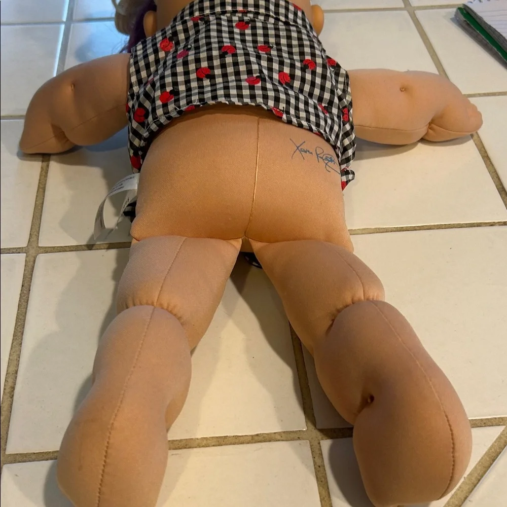 Vintage 2004 Play Along Cabbage Patch Doll with Black and White Top - Picture 14 of 16